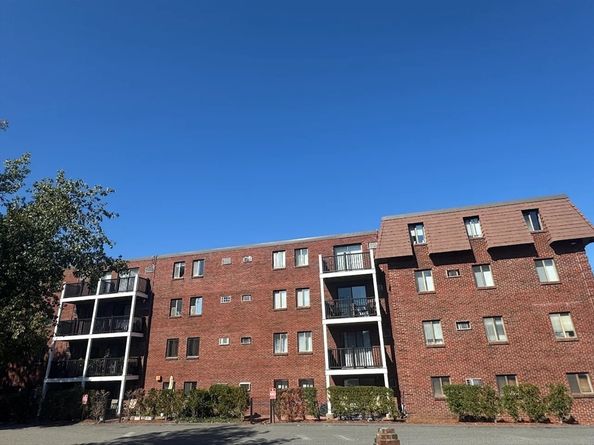 5 Washington St B2, Reading MA 01867