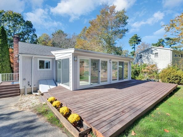 50 Laurel St, Gloucester MA 01930
