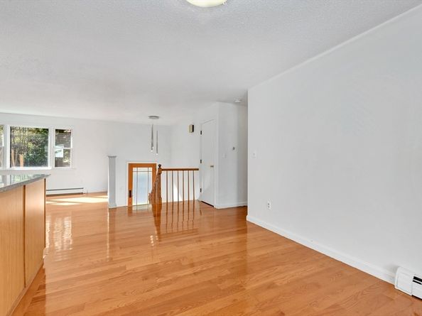 50 Laurel St, Gloucester MA 01930