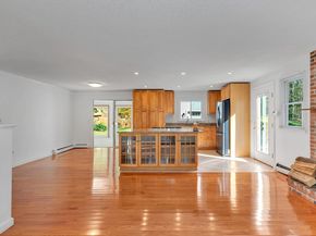 50 Laurel St, Gloucester MA 01930