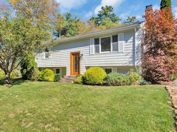 50 Laurel St, Gloucester MA 01930