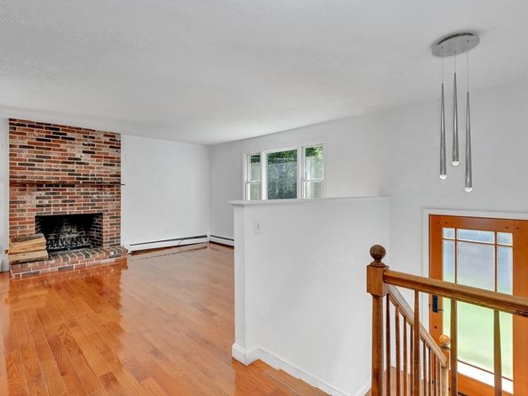 50 Laurel St, Gloucester MA 01930