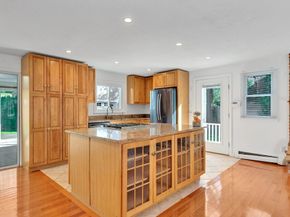 50 Laurel St, Gloucester MA 01930