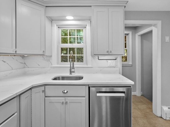 10 Baldwin Hill Road, Littleton MA 01460