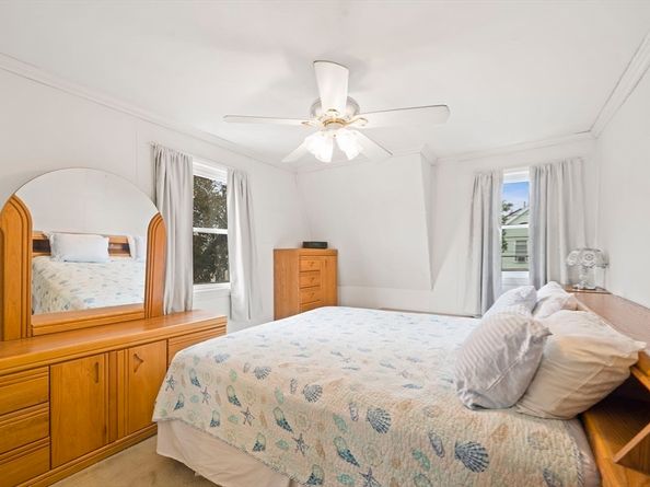 52 E Park Ave, Lynn MA 01902