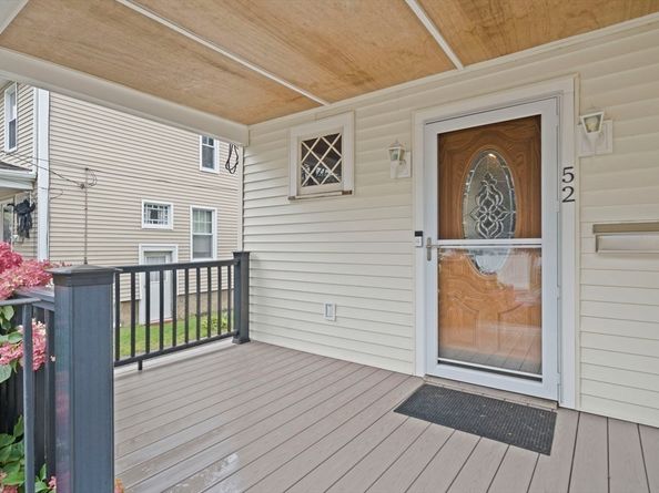 52 E Park Ave, Lynn MA 01902