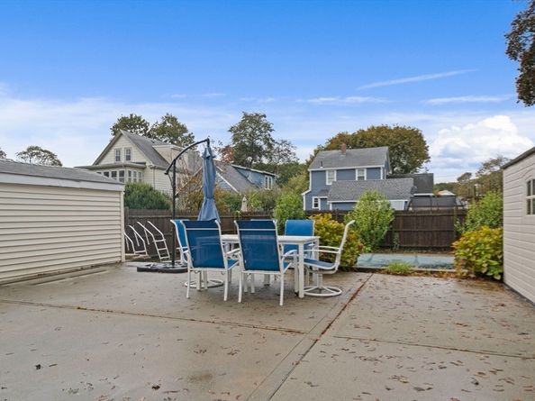 52 E Park Ave, Lynn MA 01902