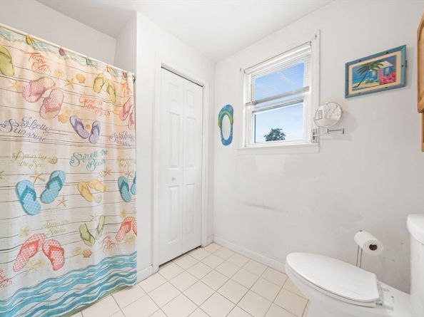 52 E Park Ave, Lynn MA 01902