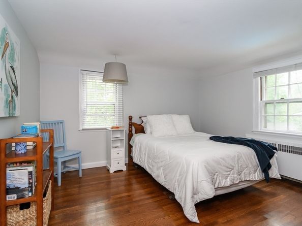 54 Colburn Rd, Wellesley MA 02481