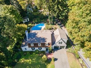 54 Colburn Rd, Wellesley MA 02481