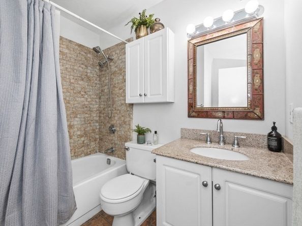 42 8th St 1201, Boston MA 02129