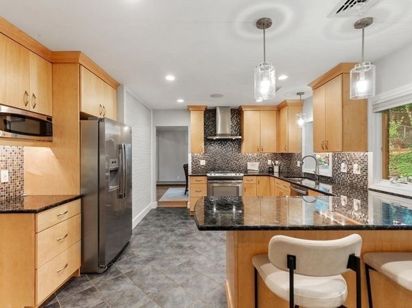 4 Sargent Rd, Winchester MA 01890