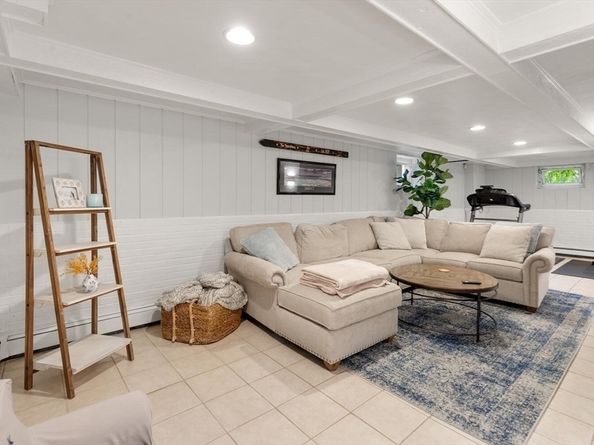4 Sargent Rd, Winchester MA 01890