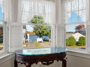 53 Hiawatha Ave, Waltham MA 02451
