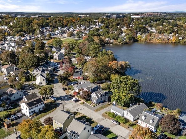 53 Hiawatha Ave, Waltham MA 02451