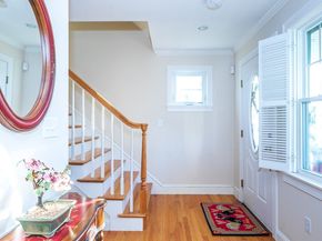 53 Hiawatha Ave, Waltham MA 02451