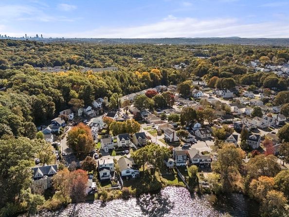 53 Hiawatha Ave, Waltham MA 02451