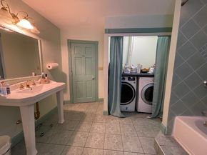 55 Metropolitan Ave, Boston MA 02131