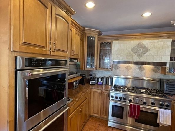 55 Metropolitan Ave, Boston MA 02131