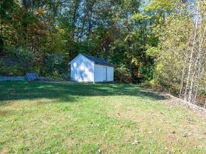 13 Fatima Ln, Worcester MA 01606