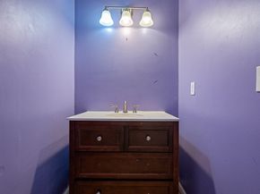 13 Fatima Ln, Worcester MA 01606