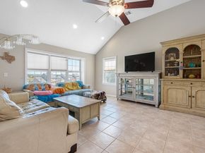 13 Fatima Ln, Worcester MA 01606