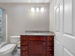 13 Fatima Ln, Worcester MA 01606