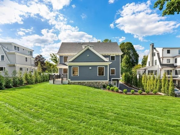 40 Foxcroft Road, Winchester MA 01890