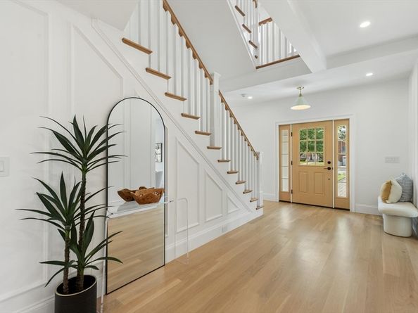 40 Foxcroft Road, Winchester MA 01890