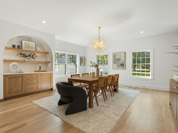 40 Foxcroft Road, Winchester MA 01890