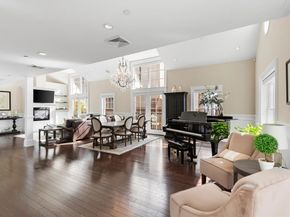606 E 4th St 301, Boston MA 02127