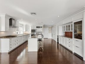 606 E 4th St 301, Boston MA 02127