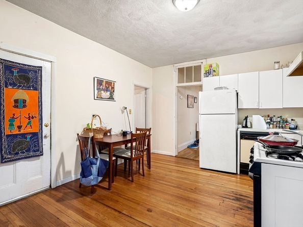 96 Jamaica St, Boston MA 02130