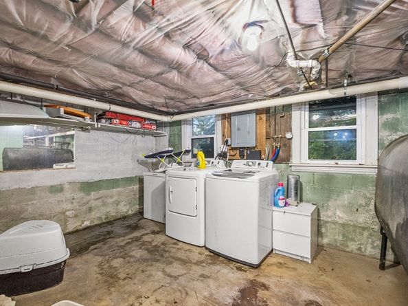 19 Forest Dr, Auburn MA 01501