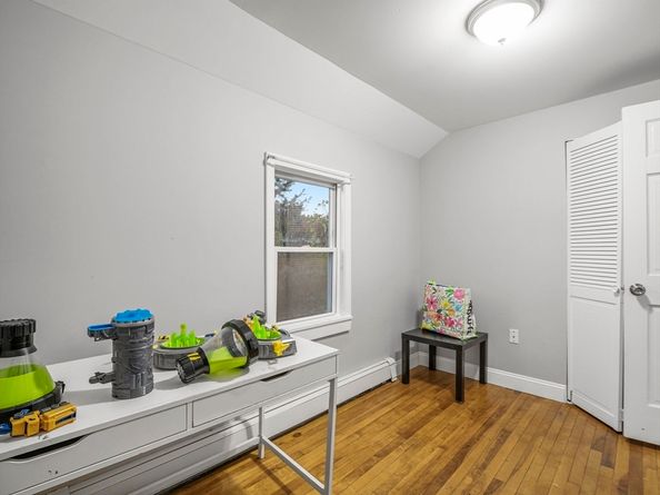 19 Forest Dr, Auburn MA 01501