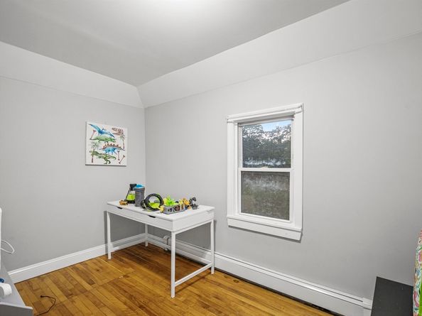 19 Forest Dr, Auburn MA 01501
