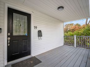 19 Forest Dr, Auburn MA 01501