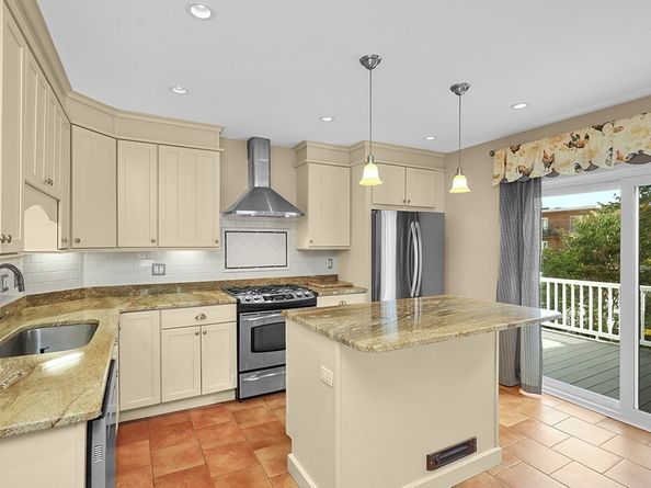 339 Winthrop St, Winthrop MA 02152