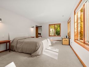 39 Sheffield Rd, Boxford MA 01921