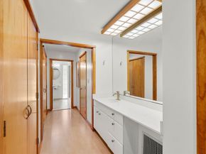39 Sheffield Rd, Boxford MA 01921