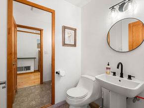 39 Sheffield Rd, Boxford MA 01921