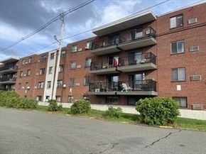 1000 Governors Dr 25, Winthrop MA 02152