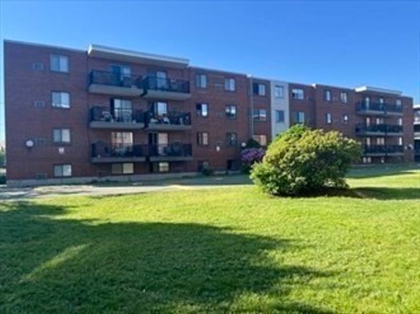 1000 Governors Dr 25, Winthrop MA 02152