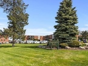 1000 Governors Dr 25, Winthrop MA 02152