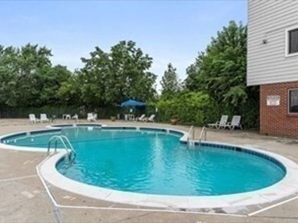 1000 Governors Dr 25, Winthrop MA 02152