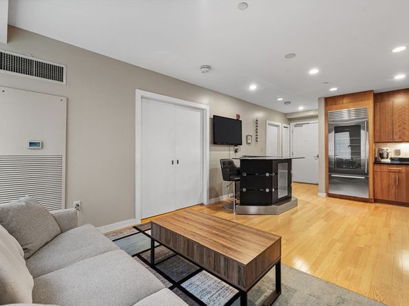 80 Broad St 805, Boston MA 02110
