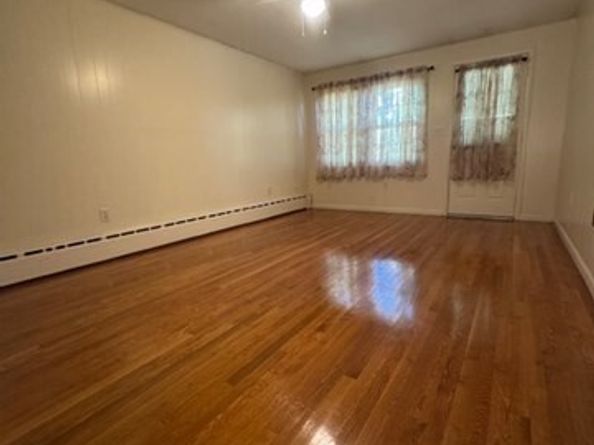 21 Trinity Ave, Worcester MA 01605