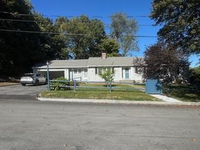 21 Trinity Ave, Worcester MA 01605