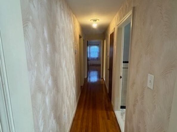 21 Trinity Ave, Worcester MA 01605