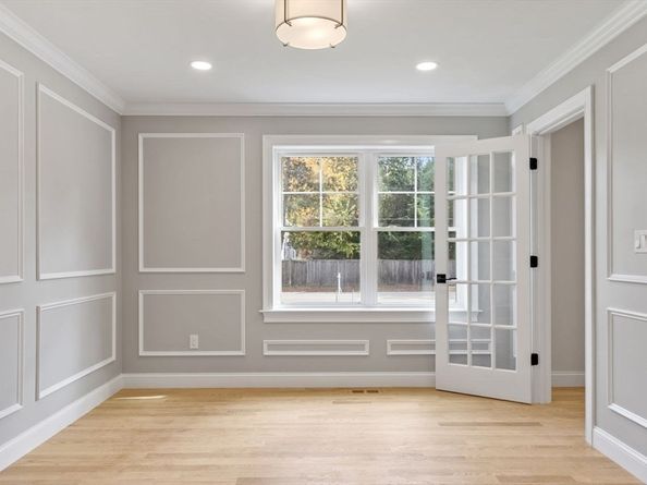 96 Middlesex Ave, Wilmington MA 01887